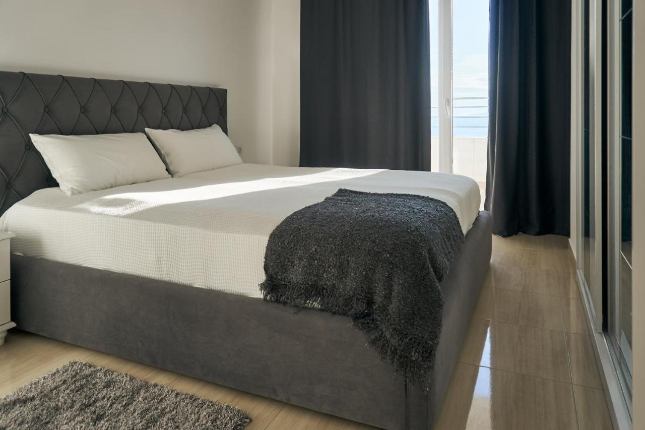 The Garrison Apartment Sarandë Exterior foto